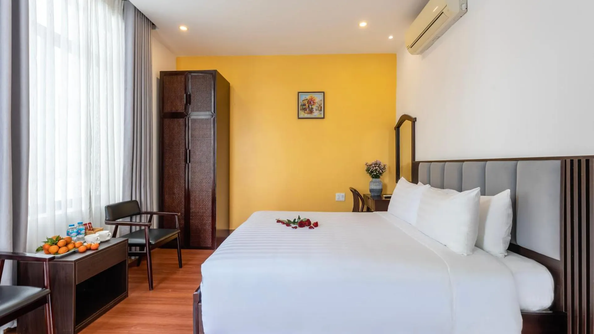 Serene Riverside Hotel Hội An