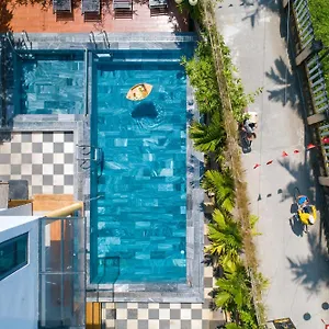 Hotel Lancelynk Retreat